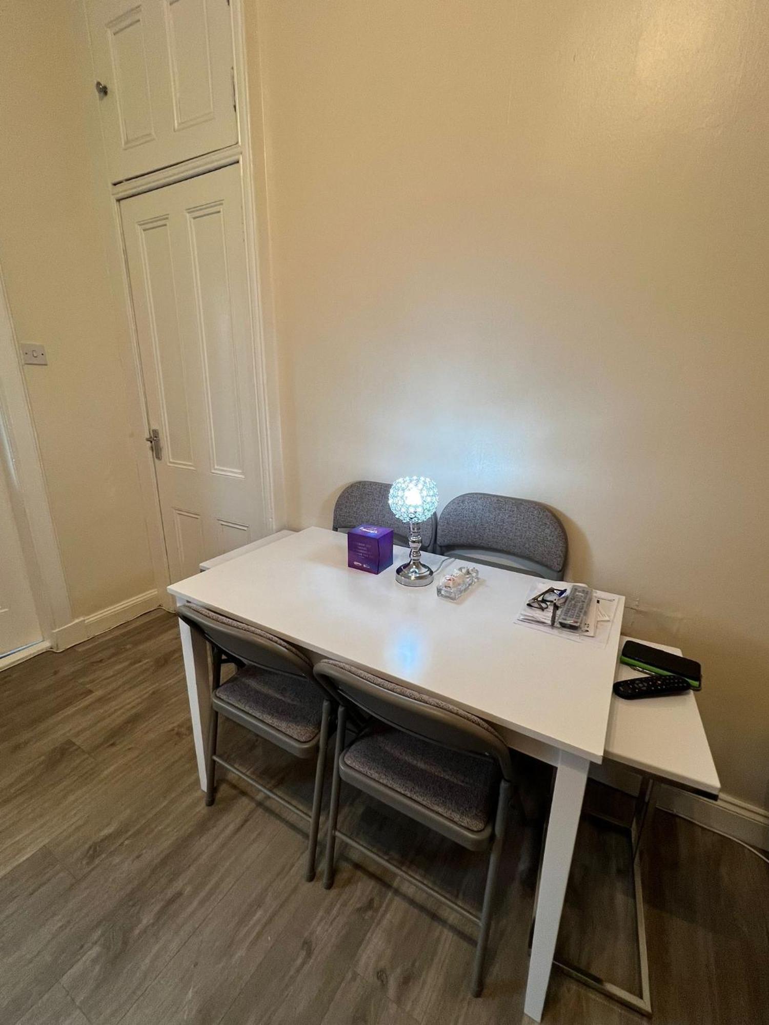 Campbell 100 Apartment *