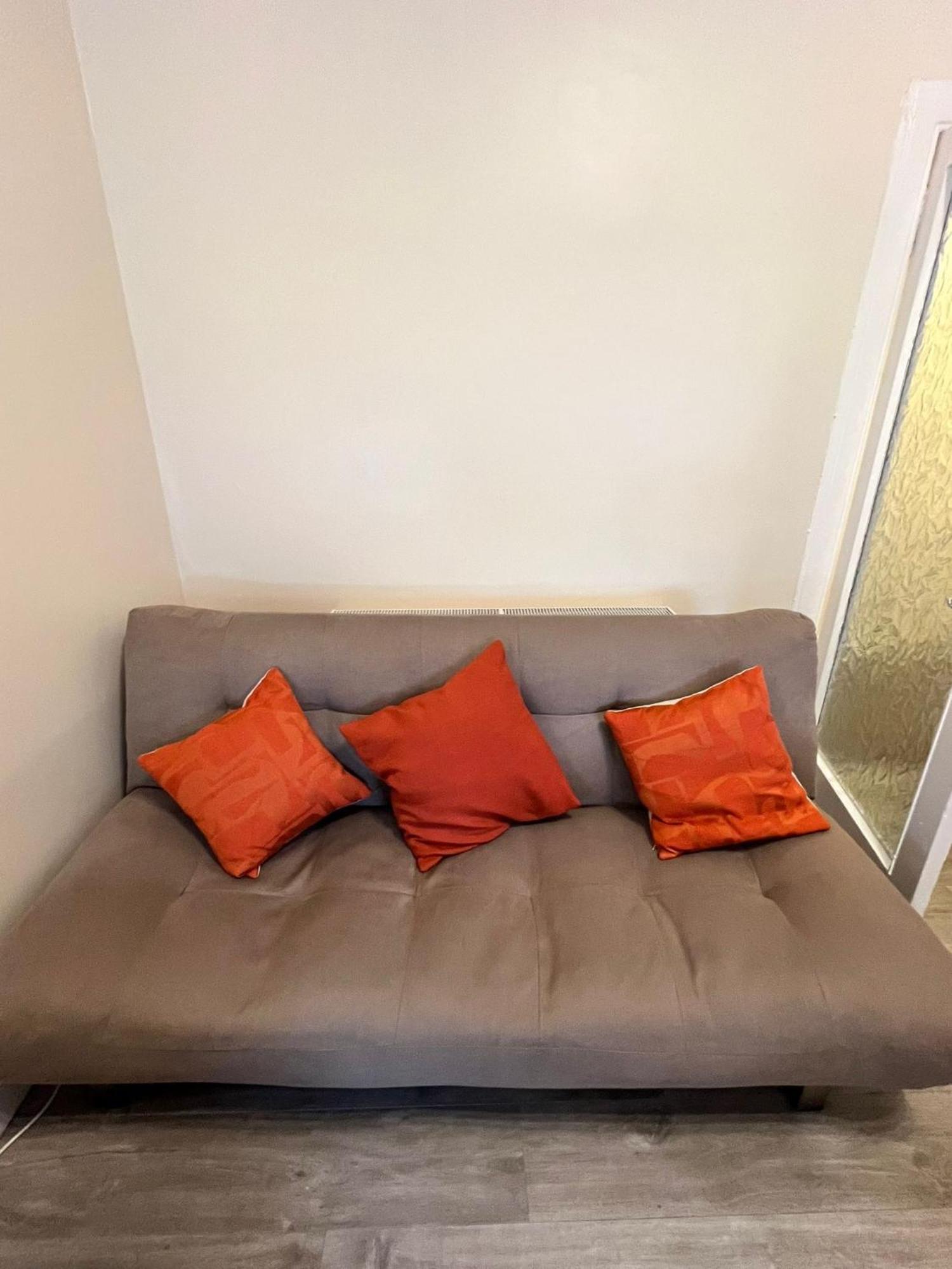 Campbell 100 Apartment *